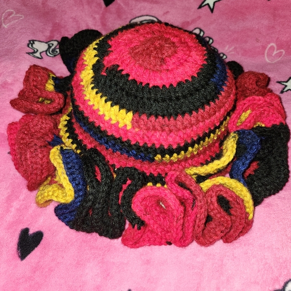 Crochet Rufflehats - Picture 10 of 10